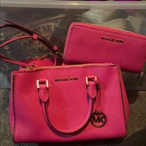 MK pocketbook with strap and Wallet